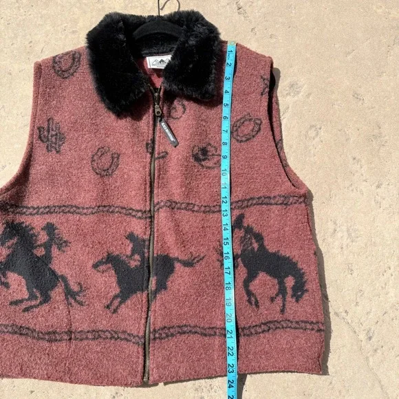 Vintage Black Mountain Outdoor Western Vest Rust Faux Fur Collar Cowgirl  Print - Picture 11 of 11